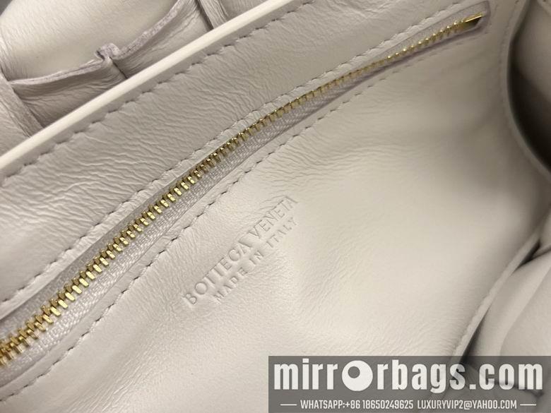 Bottega Veneta Replica Bags 19X12X5cm 032703 XM 8