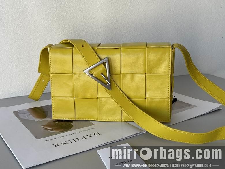 Bottega Veneta Replica Bags 667298 23x15x5cm BG