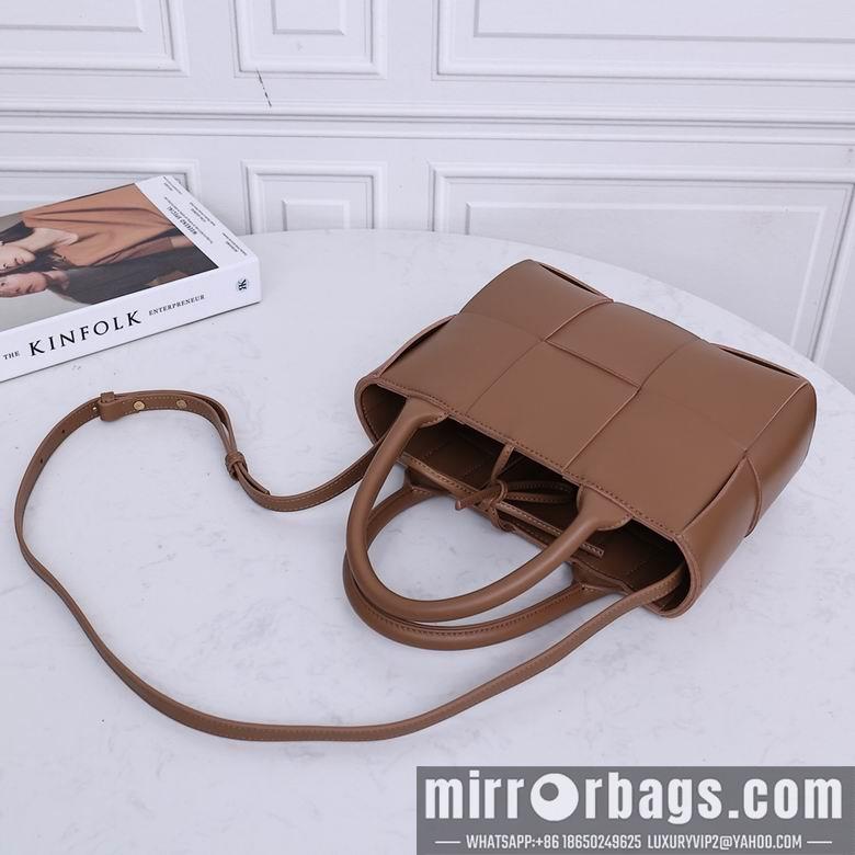 Bottega Veneta Replica Bags 2236 25X16X8cm EL 14