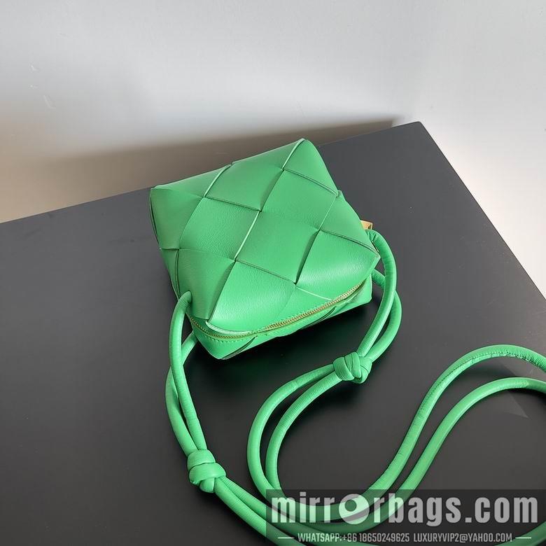Bottega Veneta Replica Bags 701915 14x14x7cm BG 1