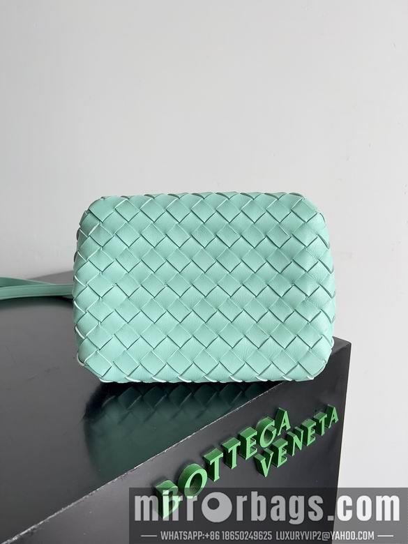 Bottega Veneta Replica Bags 796569 21X17X16.5cm YG 2