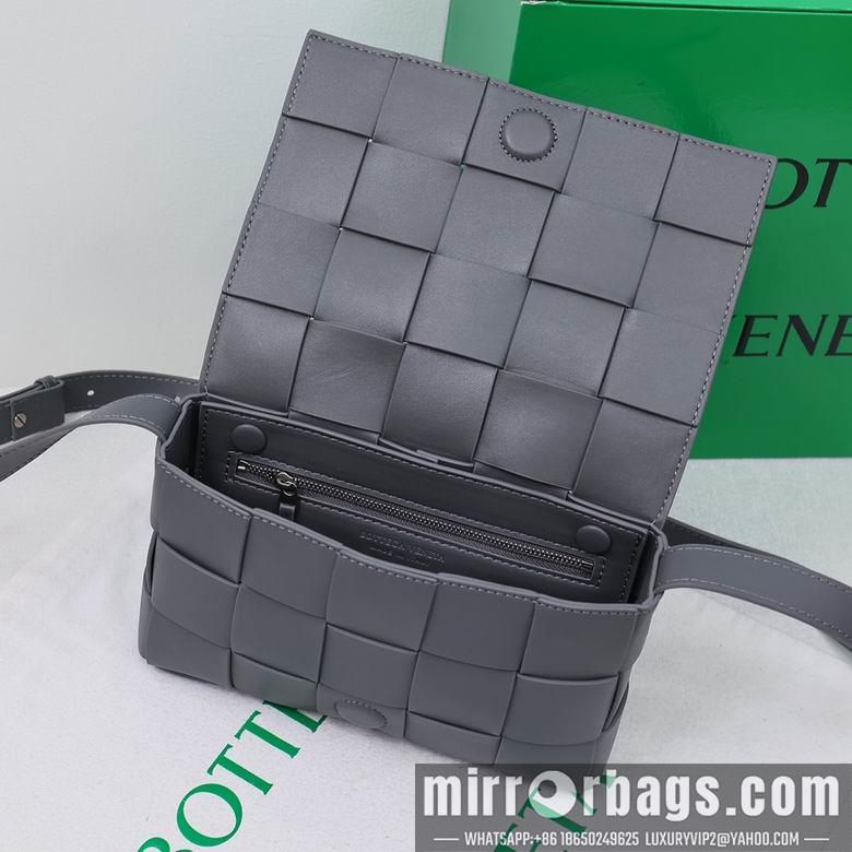Bottega Veneta Replica Bags Cassette 3029 23X15X5.5cm XMY 11