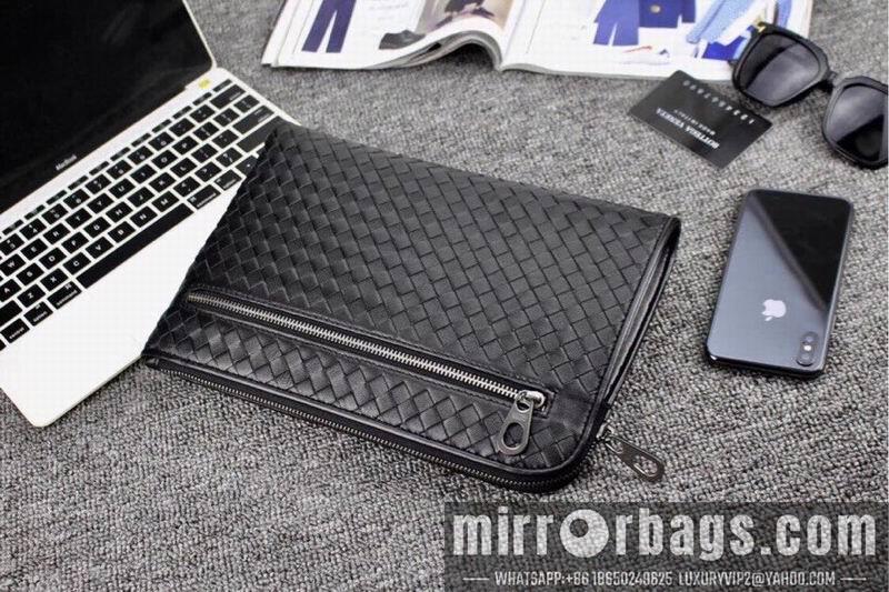 Bottega Veneta Replica Bags LT6136