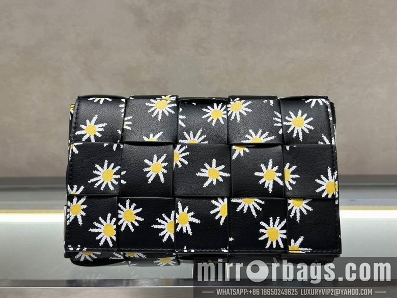 Bottega Veneta Replica Bags Cassette 9943 23X15X5cm JY 2colour