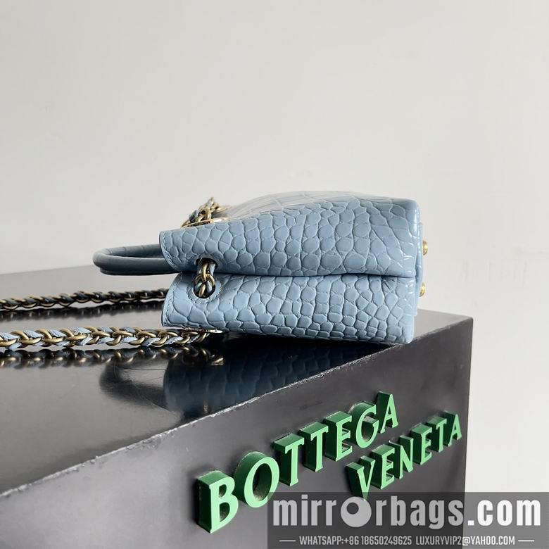 Bottega Veneta Replica Bags Andiamo 773733 22X9X15.5cm BG