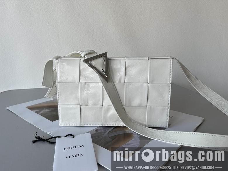 Bottega Veneta Replica Bags 667298 23x15x5cm BG 5