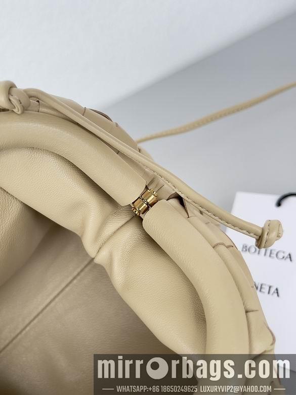 Bottega Veneta Replica Bags pouch 22x12x7cm BG 3