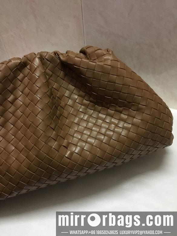 Bottega Veneta Replica Bags AD22158 38X20X8.5