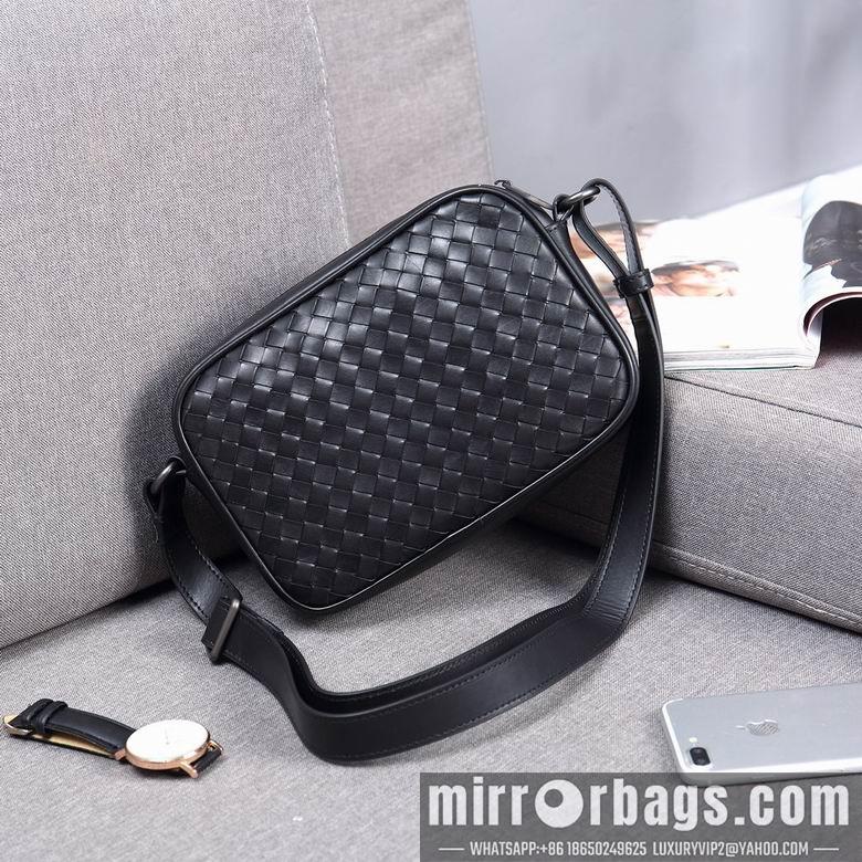 Bottega Veneta Replica Bags AD3312A 22X13X5