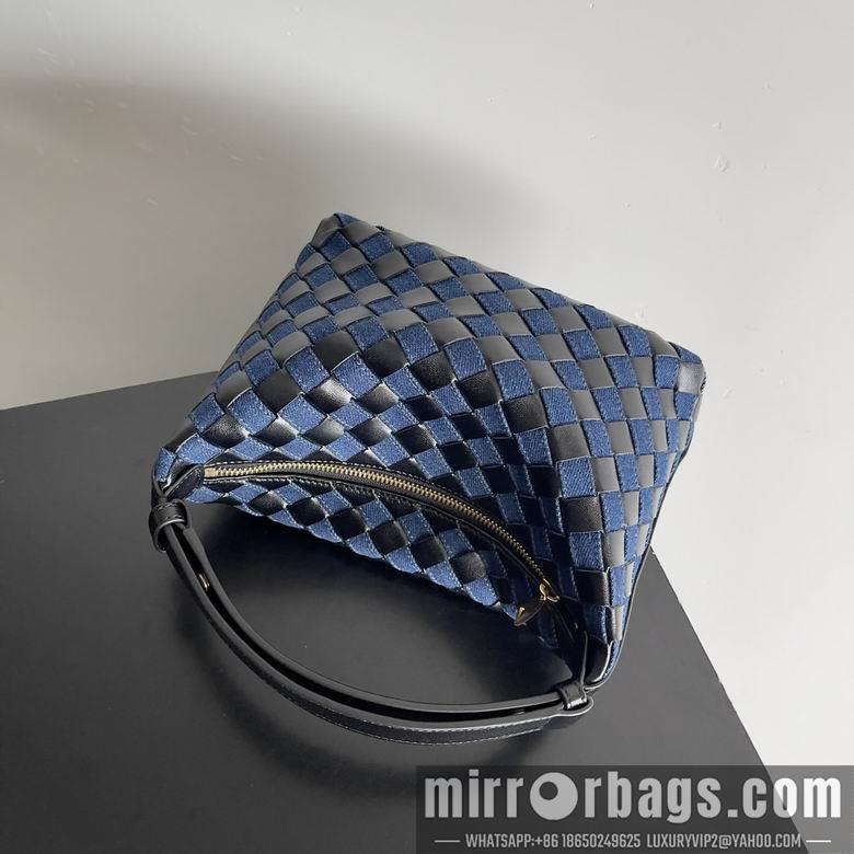 Bottega Veneta Replica Bags 796393 22X13X9cm