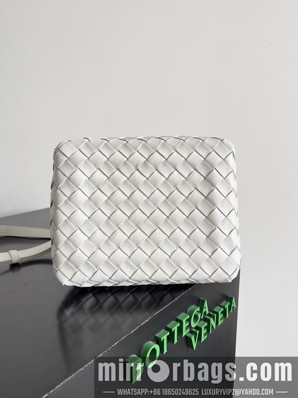 Bottega Veneta Replica Bags 796569 21X17X16.5cm YG 6