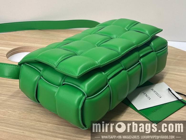 Bottega Veneta Replica Bags 6688 26x18x8cm DL 3