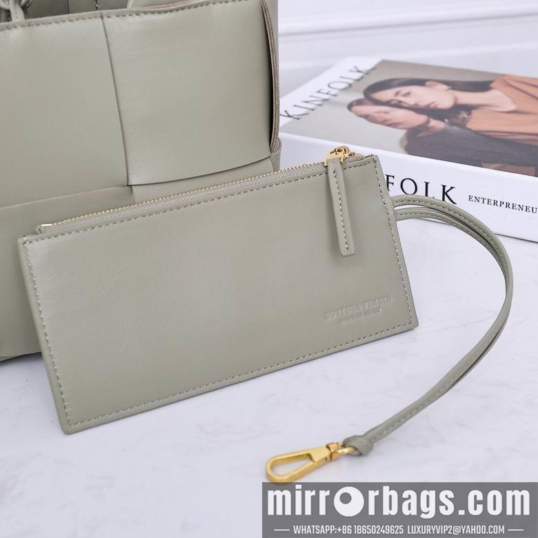 Bottega Veneta Replica Bags 2236 25X16X8cm EL 11