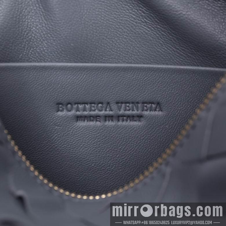 Bottega Veneta Replica Bags 8809 17x10x6cm DL