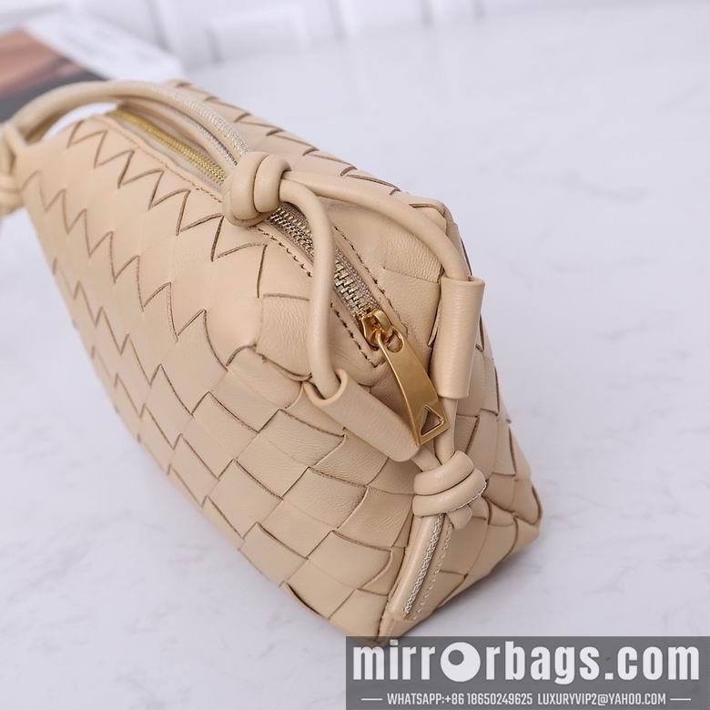 Bottega Veneta Replica Bags 8809 17x10x6cm DL 1