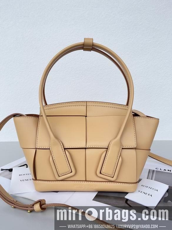 Bottega Veneta Replica Bags Arco 20x20x9cm BG 1