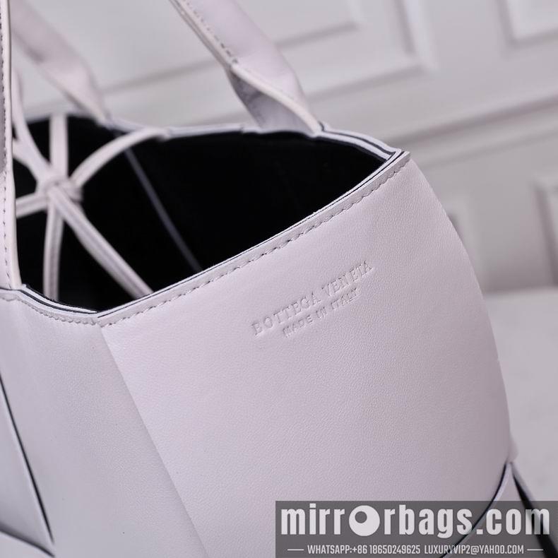 Bottega Veneta Replica Bags 2218 36x22x12 cm dl09