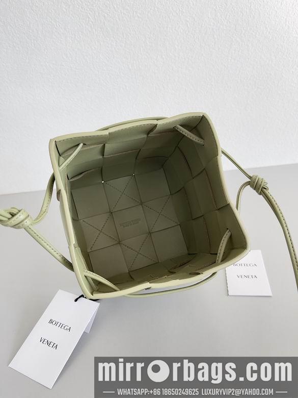 Bottega Veneta Replica Bags 680218 18x14x14cm BG 4
