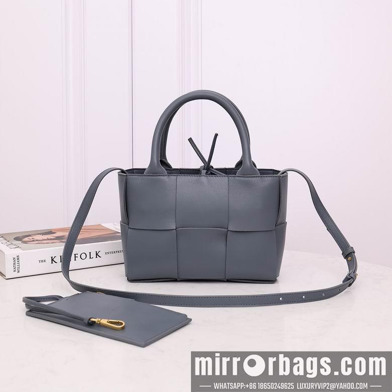 Bottega Veneta Replica Bags 2236 25X16X8cm EL 9
