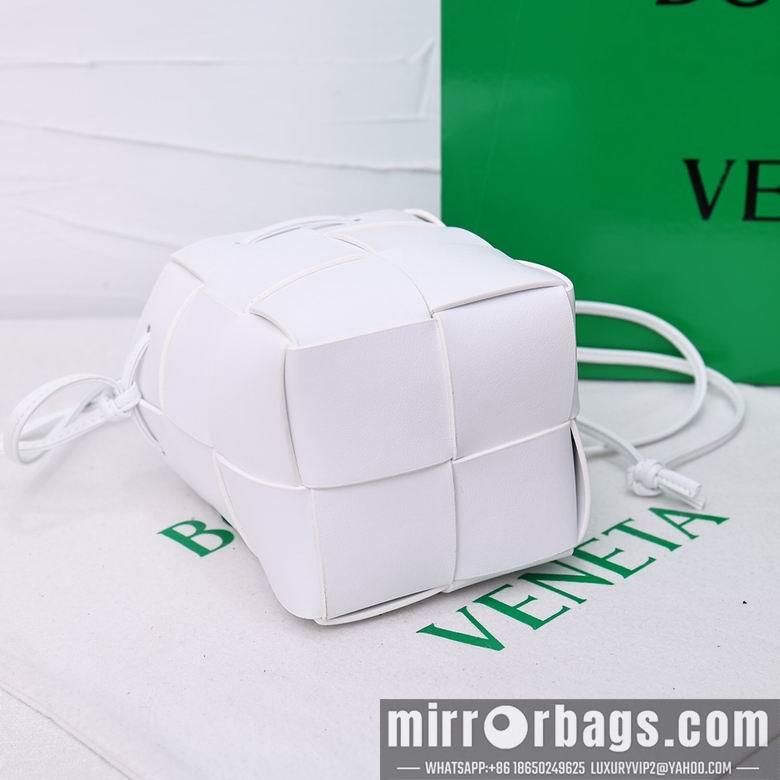 Bottega Veneta Replica Bags 8585 14X9X9cm YG 2