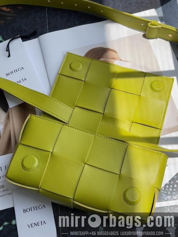 Bottega Veneta Replica Bags 639367 17.5x9.5x5cm BG