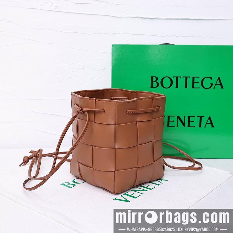 Bottega Veneta Replica Bags 8686 18X14X14cm YG 5
