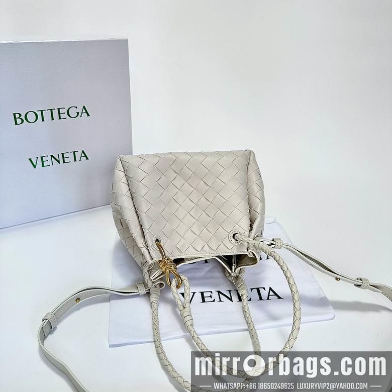 Bottega Veneta Replica Bags Parachute 211 16.5X21X17cm XMY 5