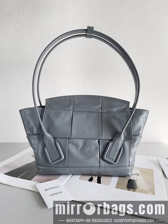 Bottega Veneta Replica Bags Arco33 666874 23x2x19cm BG