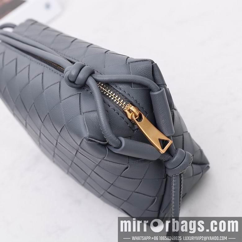 Bottega Veneta Replica Bags 8809 17x10x6cm DL