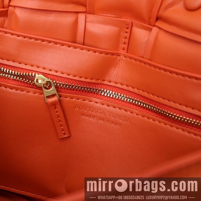 Bottega Veneta Replica Bags 3032-1 26X8X18cm XMY 9