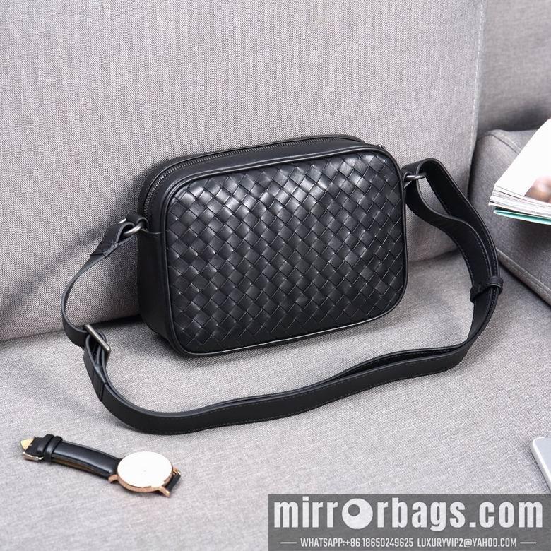 Bottega Veneta Replica Bags AD3312A 22X13X5