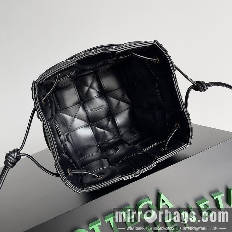 Bottega Veneta Replica Bags 717187 18x14x14cm BG 2