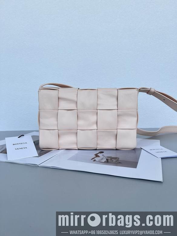 Bottega Veneta Replica Bags 667298 23x15x5cm BG 3