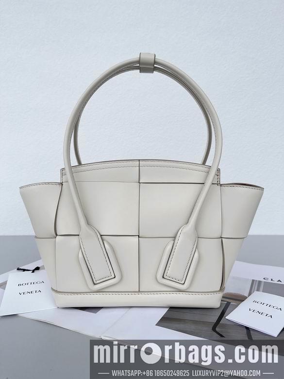 Bottega Veneta Replica Bags Arco 20x20x9cm BG 2