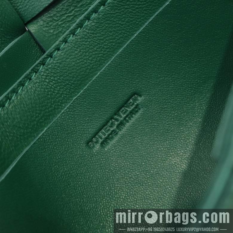 Bottega Veneta Replica Bags 6815 17.5x9.5x5cm DL 4