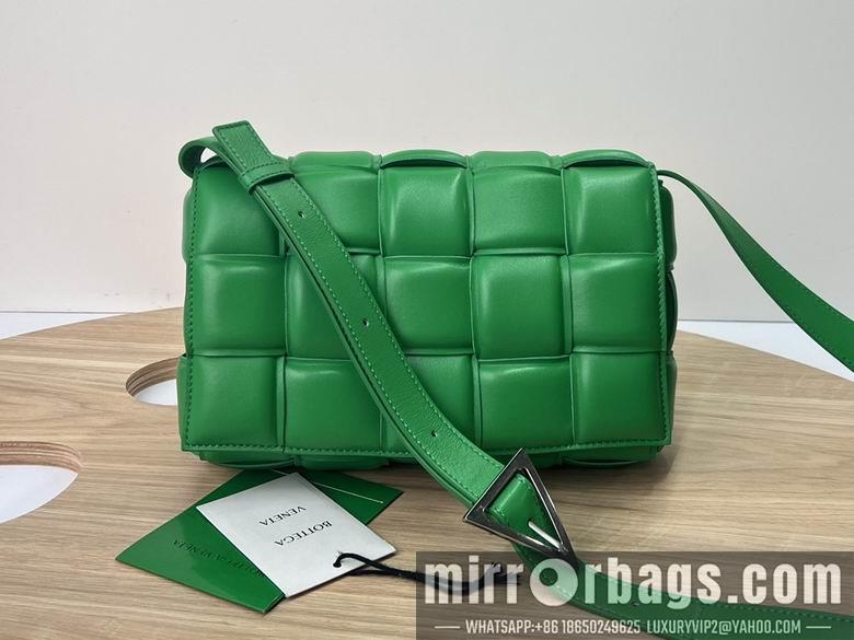 Bottega Veneta Replica Bags 6688 26x18x8cm DL 3