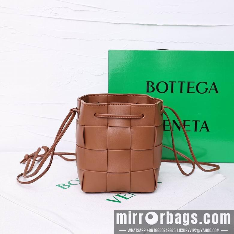 Bottega Veneta Replica Bags 8686 18X14X14cm YG 5