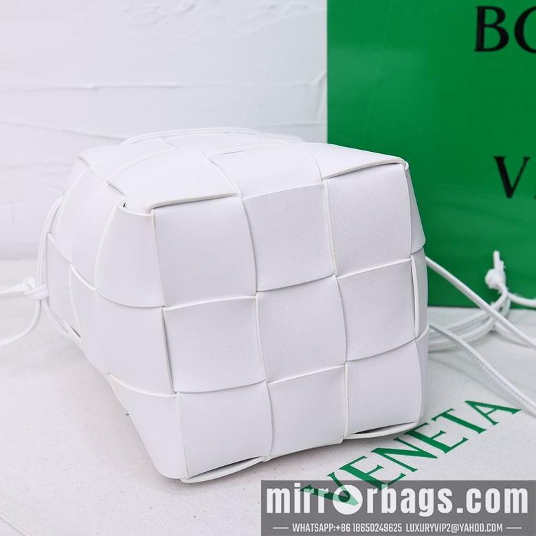 Bottega Veneta Replica Bags 8686 18X14X14cm YG 2