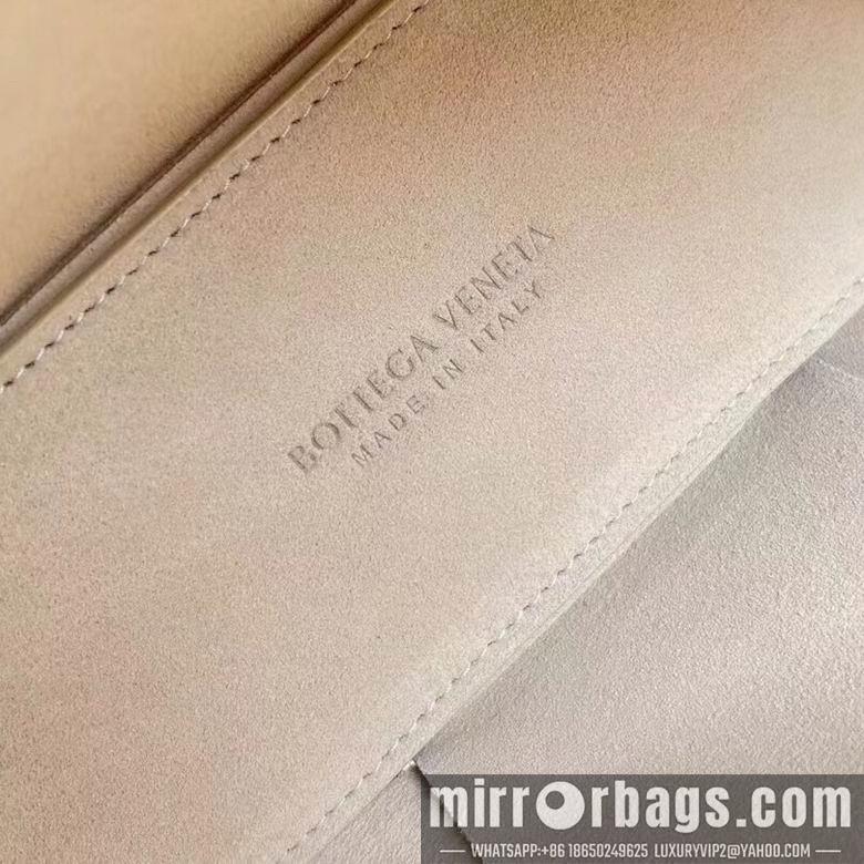 Bottega Veneta Replica Bags 2236 25X16X8cm EL 5