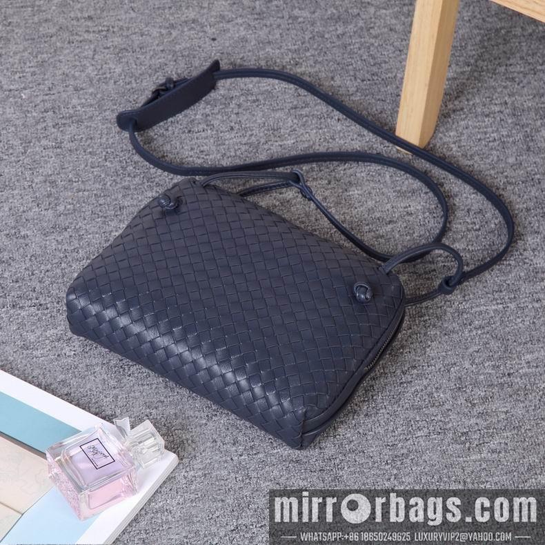 Bottega Veneta Replica Bags 25x19x5 cm dl