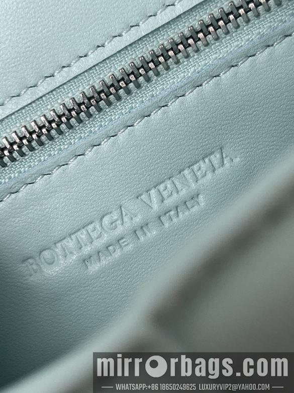 Bottega Veneta Replica Bags 70094 25x15x4cm BG