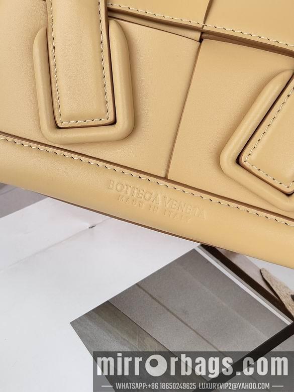 Bottega Veneta Replica Bags Arco 20x20x9cm BG 1