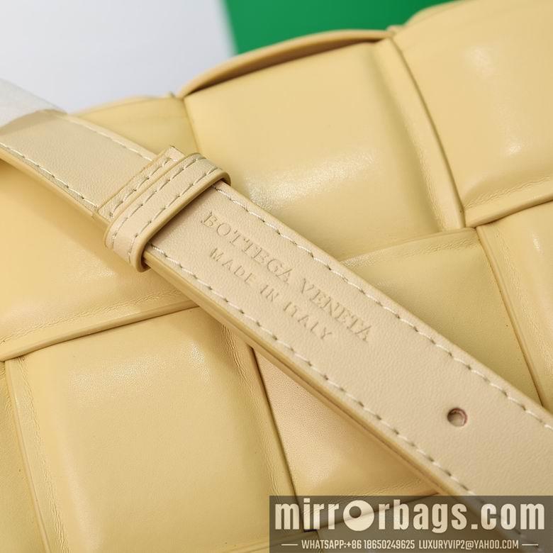 Bottega Veneta Replica Bags 3032 26X8X18cm XMY 10