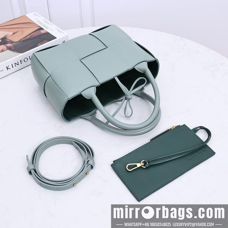 Bottega Veneta Replica Bags 2236 25X16X8cm EL 4