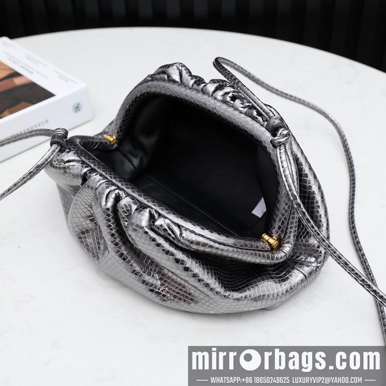 Bottega Veneta Replica Bags Pouch 22x10x6cm DL 1