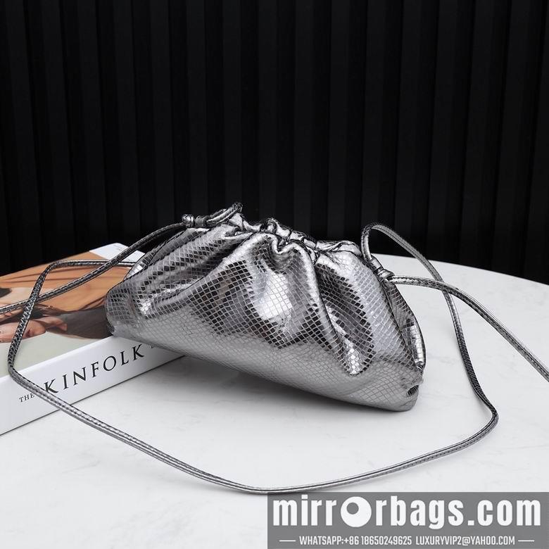 Bottega Veneta Replica Bags Pouch 22x10x6cm DL 1