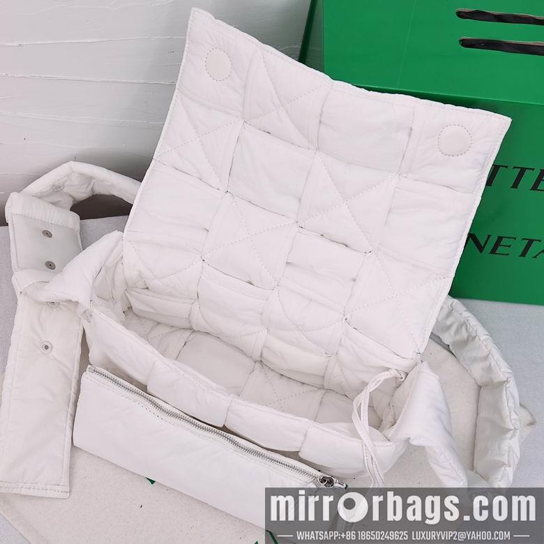 Bottega Veneta Replica Bags 678 30X15X8cm XMY 1