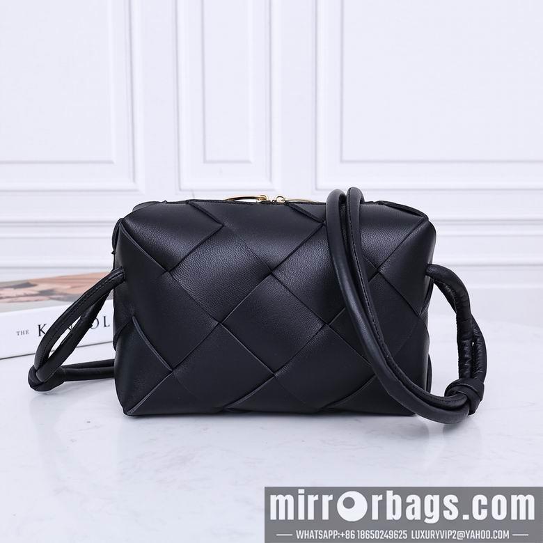 Bottega Veneta Replica Bags 2240-1 22X14.5X7.5cm EL 2