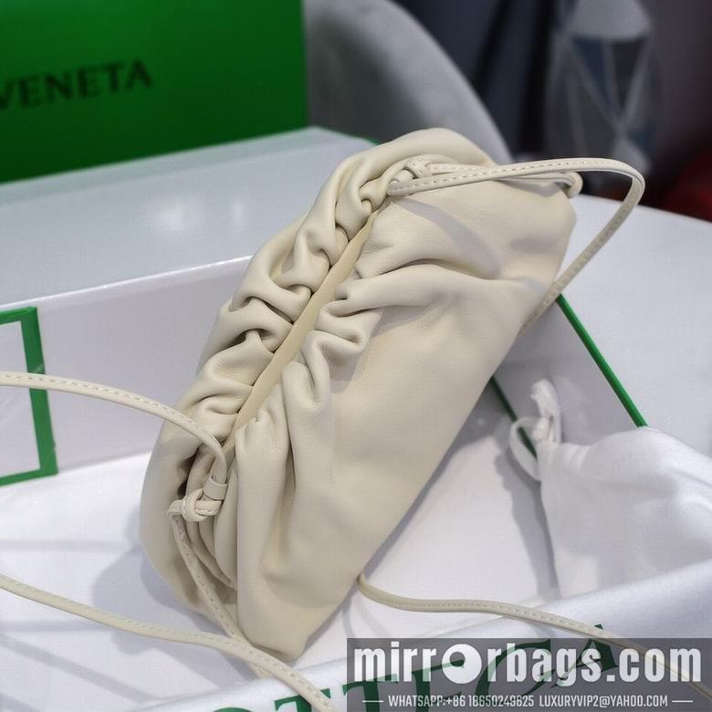 Bottega Veneta Replica Bags Pouch 22x10x6cm DL 7