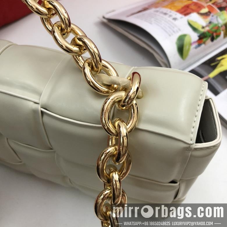 Bottega Veneta Replica Bags padded cassette 9942 26cm JY 4